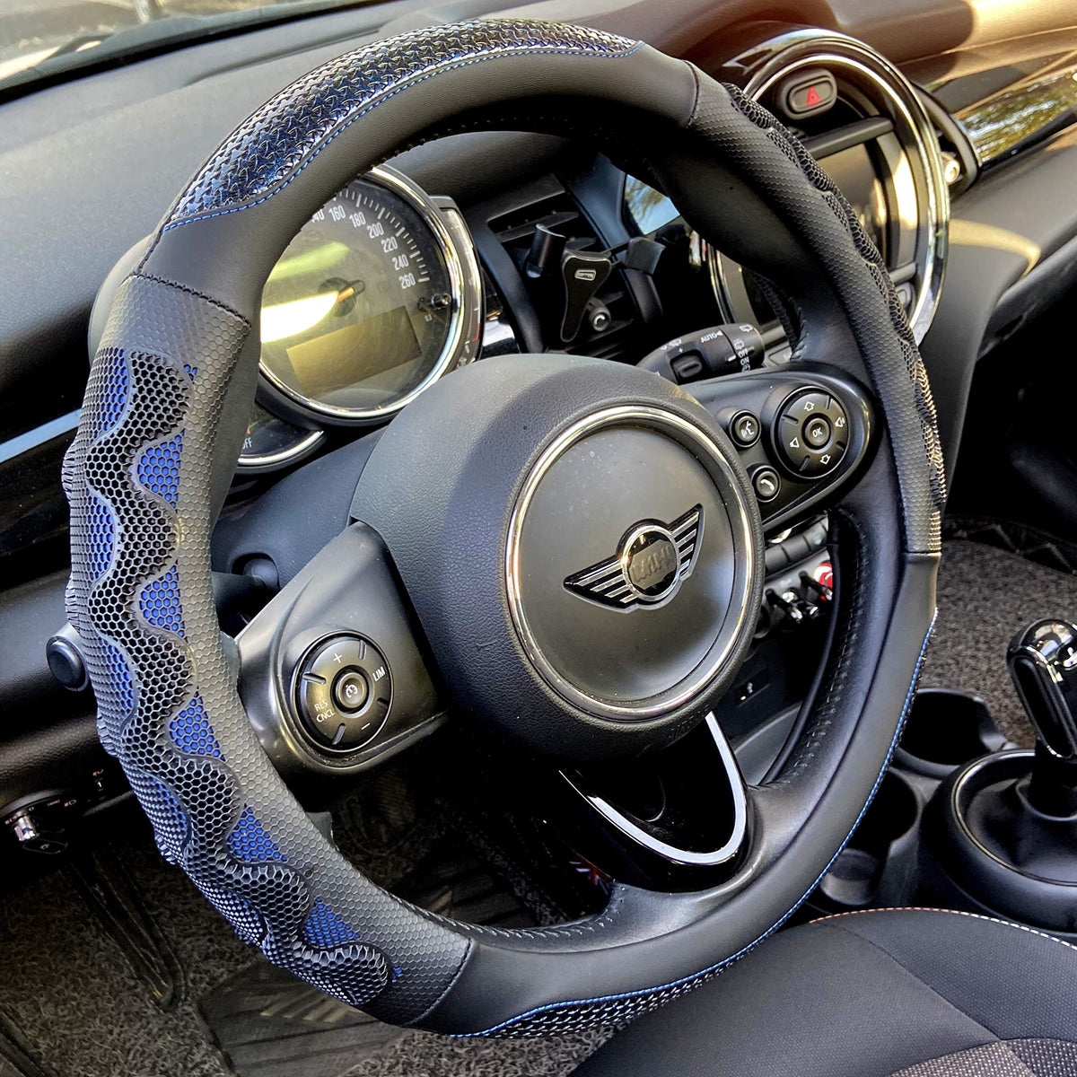 PINCTROT Steering Wheel Cover Great Grip Honeycomb Design 15 Inch All Black